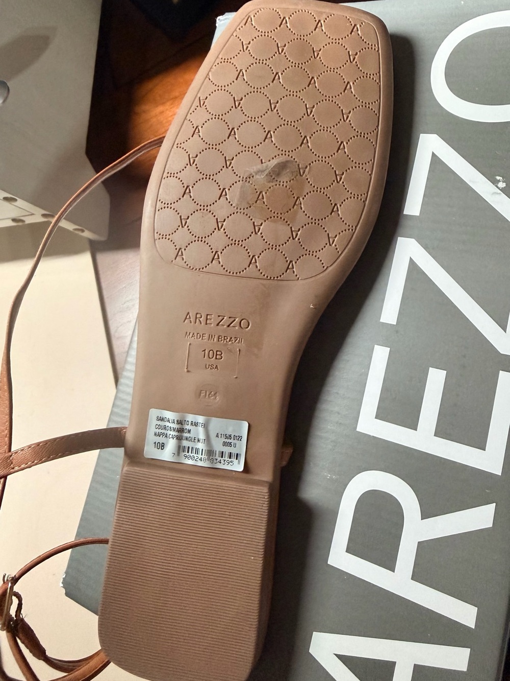 Arezzo Tan Leather Thong Sandals with Gold Medallion.Strappy Flat Sandals NWT 10 - Picture 5 of 5